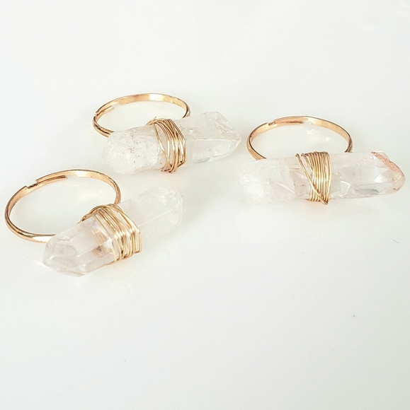 LAST ONE! Natural quartz crystal point ring - Picture 4 of 5